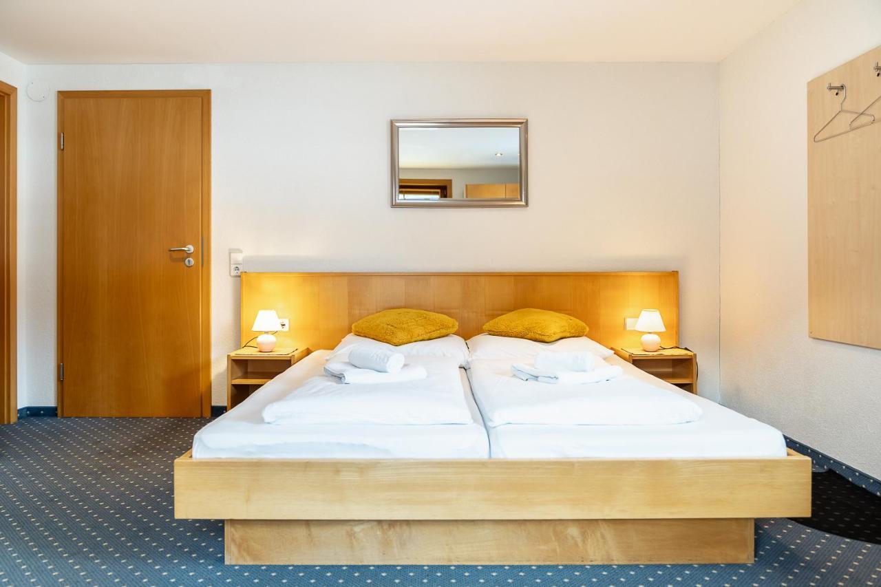 Hotel Pension Wilma 쉬룬즈 외부 사진